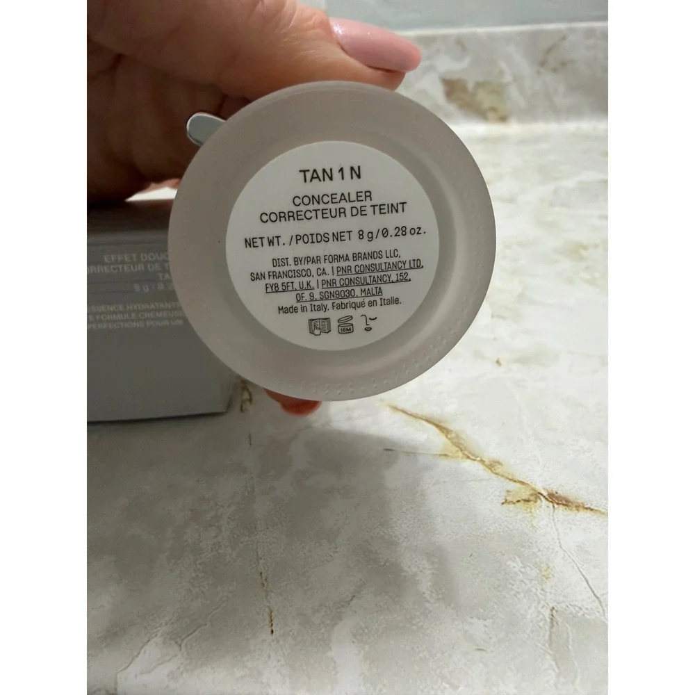r.e.m. beauty Sweetener Concealer Tan‎ 1 N Ariana Grande Makeup 0.28oz New Box